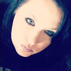 Meet your Posher, Ashlee